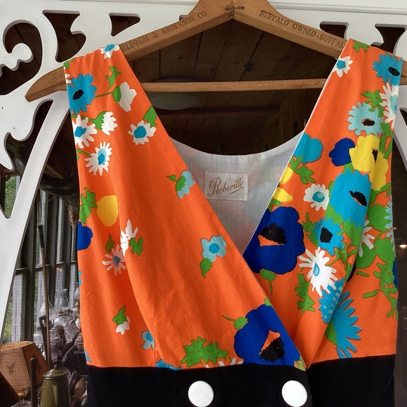 Vintage 2 button wrap robe by Robeville - Picture 7 of 9